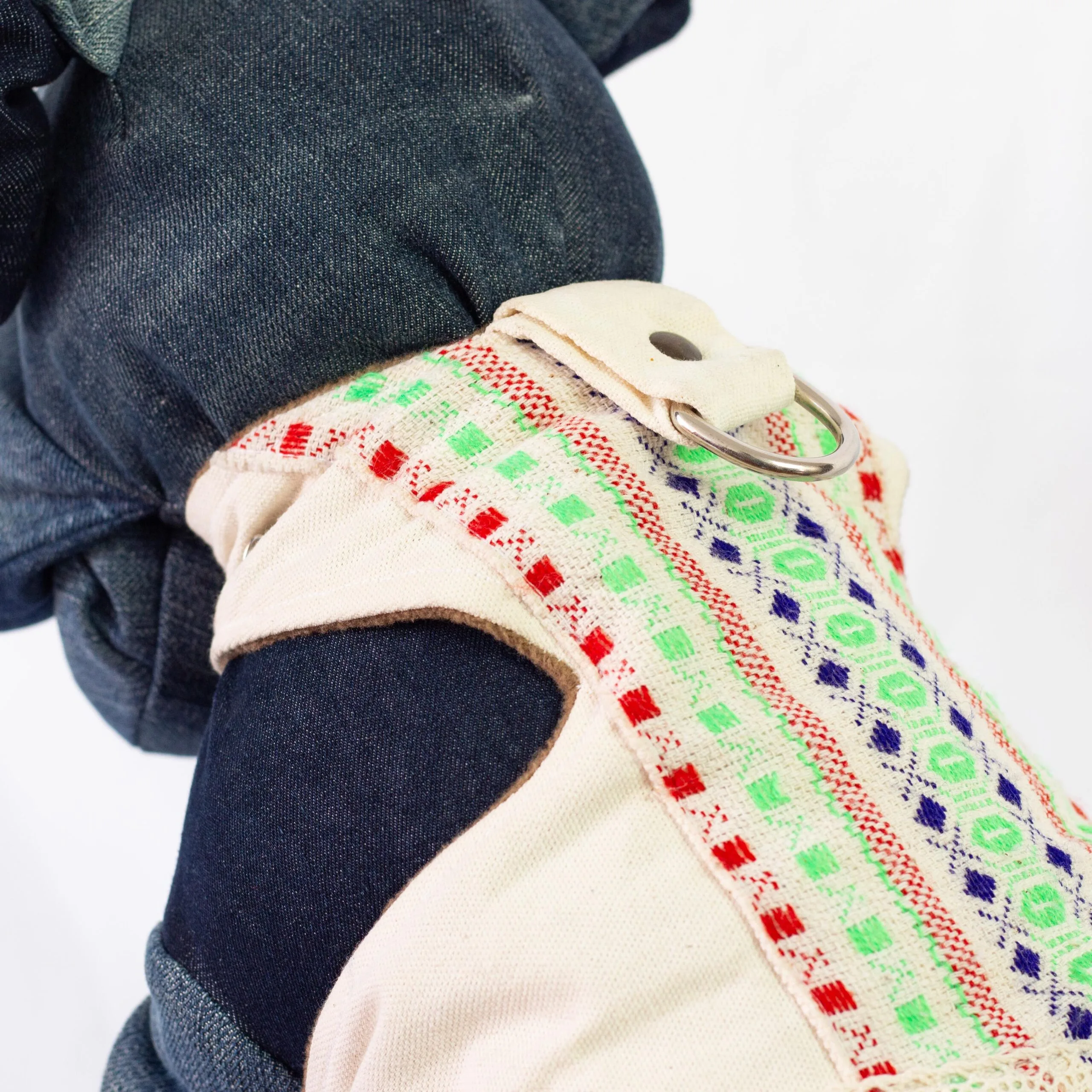 Pechera Bordada Artesanal - Imagen 3