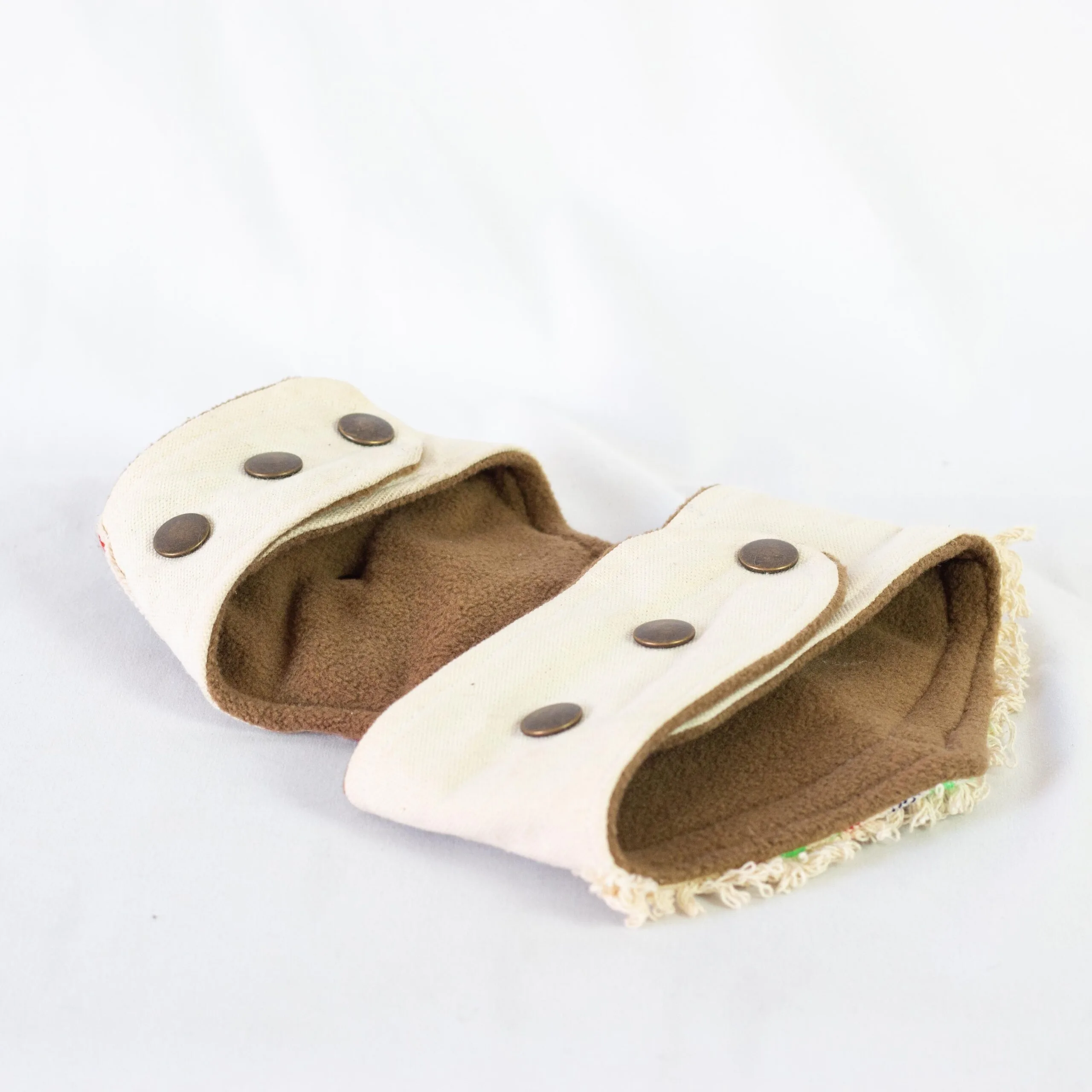 Pechera Bordada Artesanal - Imagen 4